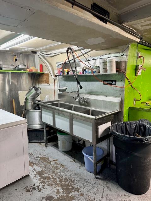 92-19 Roosevelt Avenue