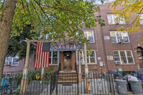 30-35 49St Astoria NY 11103
