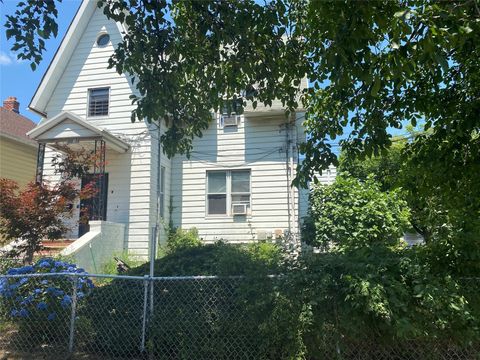 10121 46th Avenue Corona NY 11368