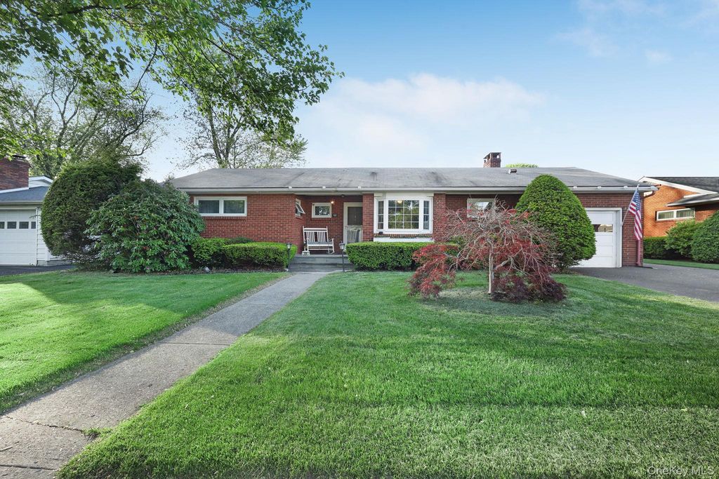 Photo of 36 Finger Street, Saugerties, NY 12477 (MLS # 1001230)