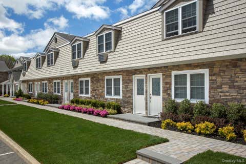 Photo of 238 Terrace Road #T06238, Bayport, NY 11705 (MLS # 1029402)