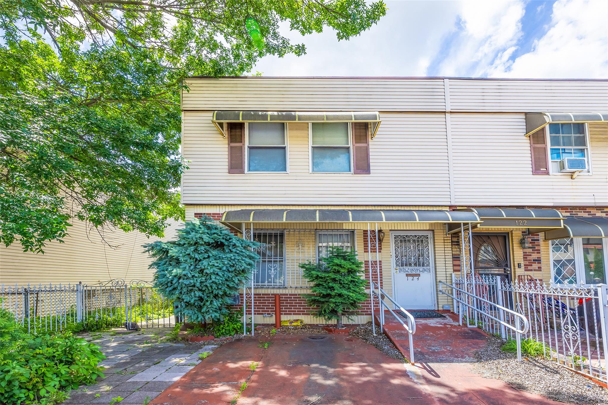 124 Herzl Street, Brooklyn, New York image 1