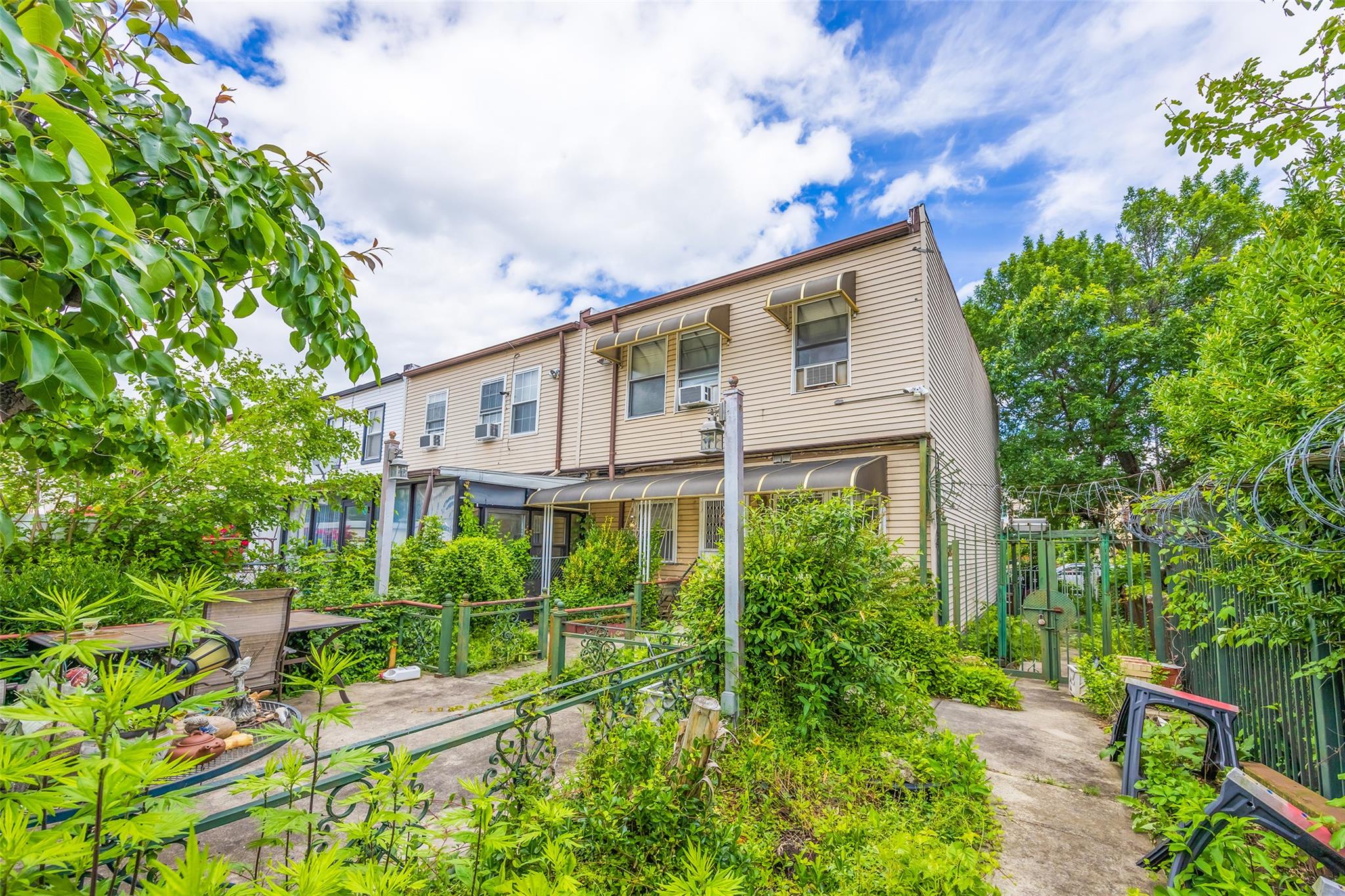 124 Herzl Street, Brooklyn, New York image 4