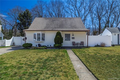 Homes For Sale - 712 Nightingale Road<br/> Nassau County, West Hempstead, NY 11552