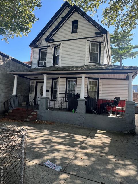 9413 116th Street Richmond Hill NY 11419