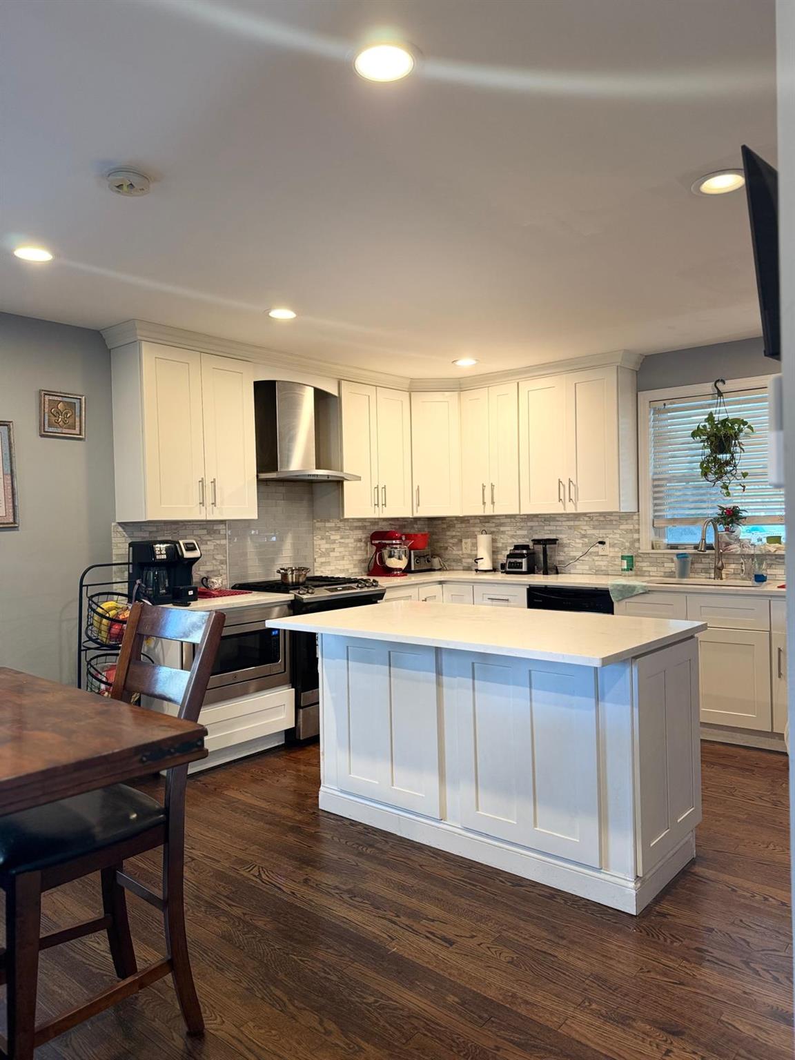 29 Oak Street, Islip, New York image 2