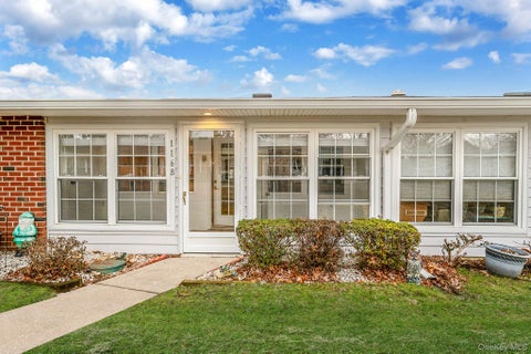 Condo For Sale - 116 B Exmore Court<br/> Ridge, NY 11961