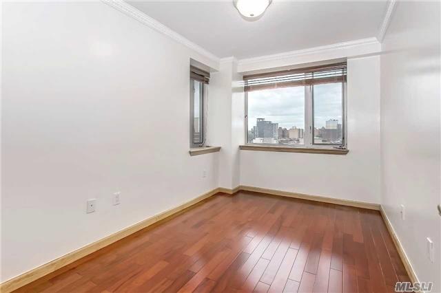 37-20 Prince Street #9C, Flushing, New York image 8