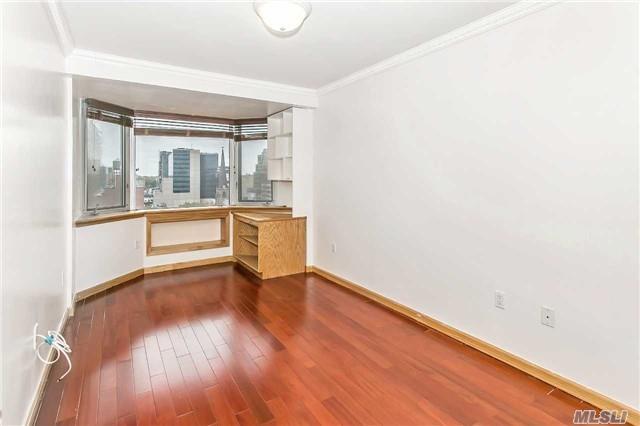37-20 Prince Street #9C, Flushing, New York image 5