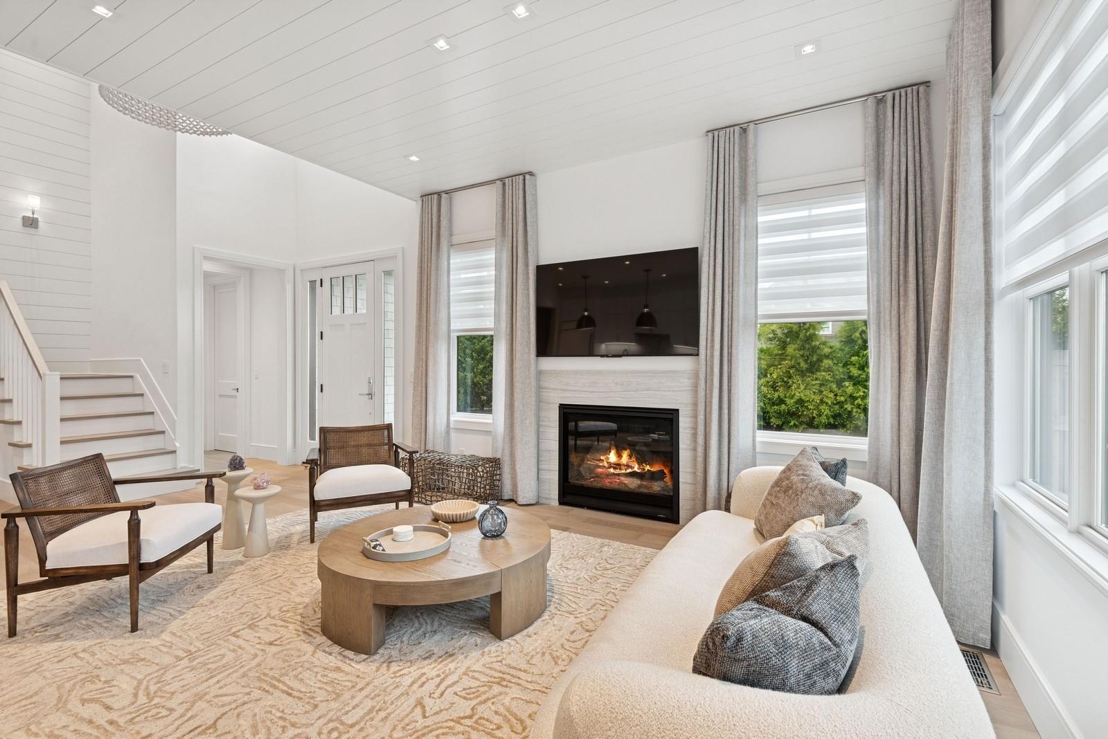 8 Magnolia Drive 2A