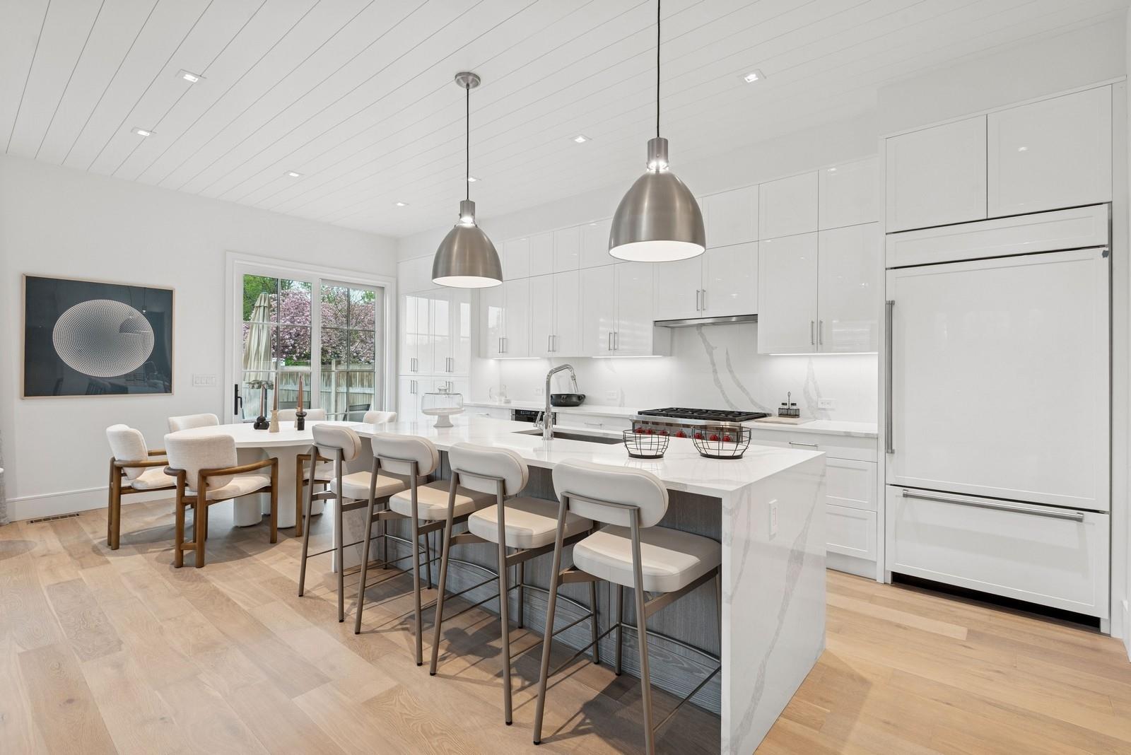 8 Magnolia Drive 2A