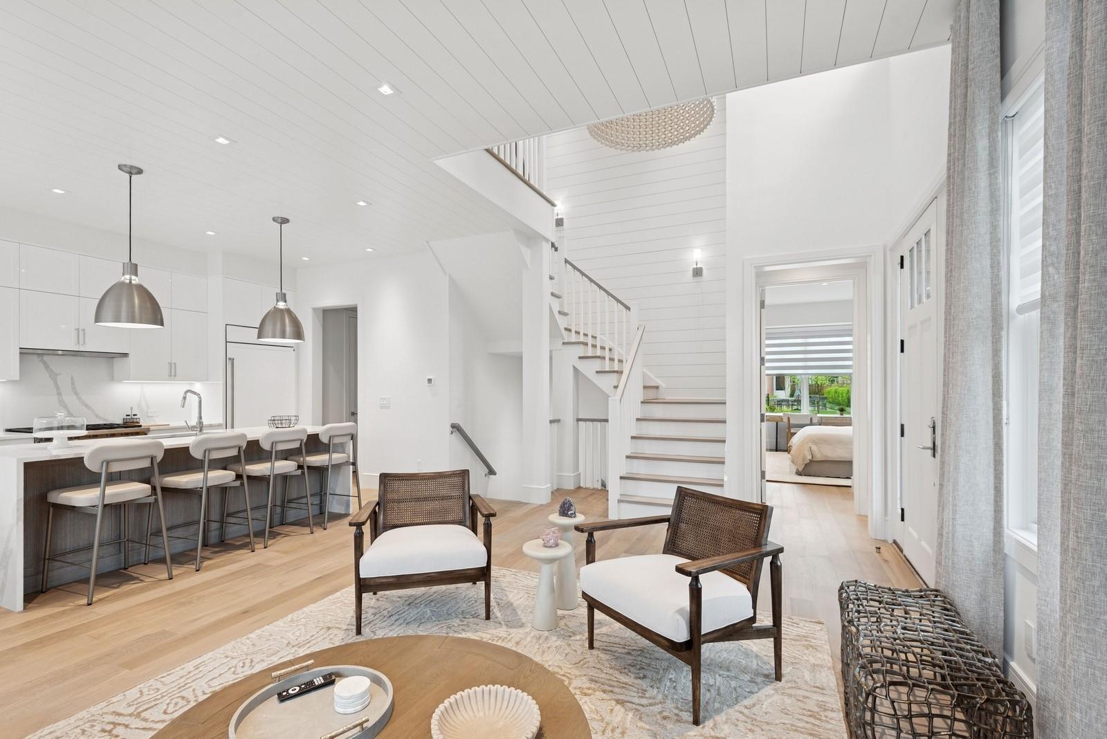 8 Magnolia Drive 2A