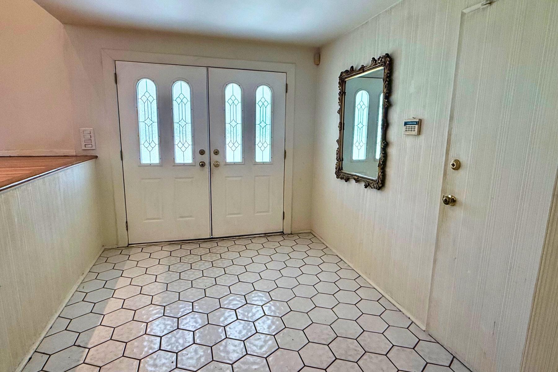 930 Jewel Drive