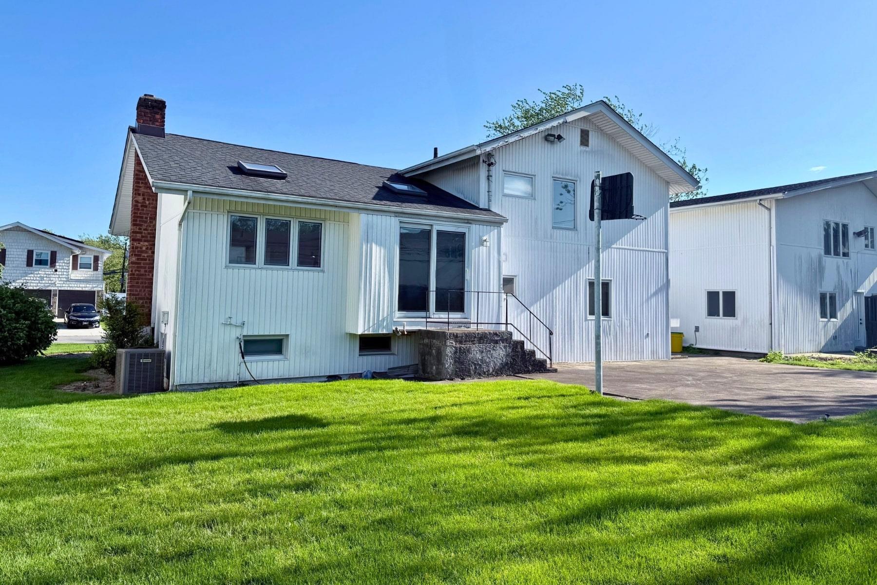930 Jewel Drive