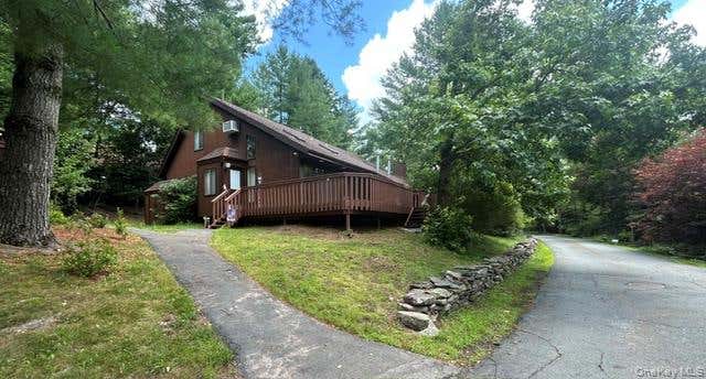 Photo of 5 Lakeview Terrace, Monticello, NY 12701 (MLS # 1033705)