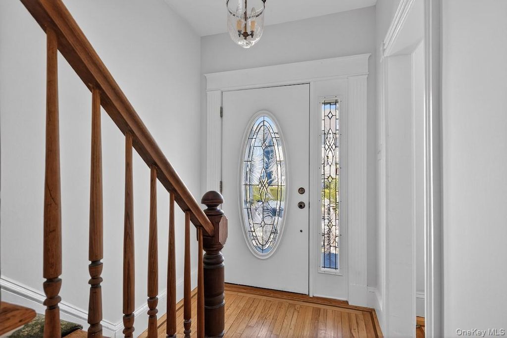 Photo of 64 Maple Street, Dobbs Ferry, NY 10522 (MLS # 983834)