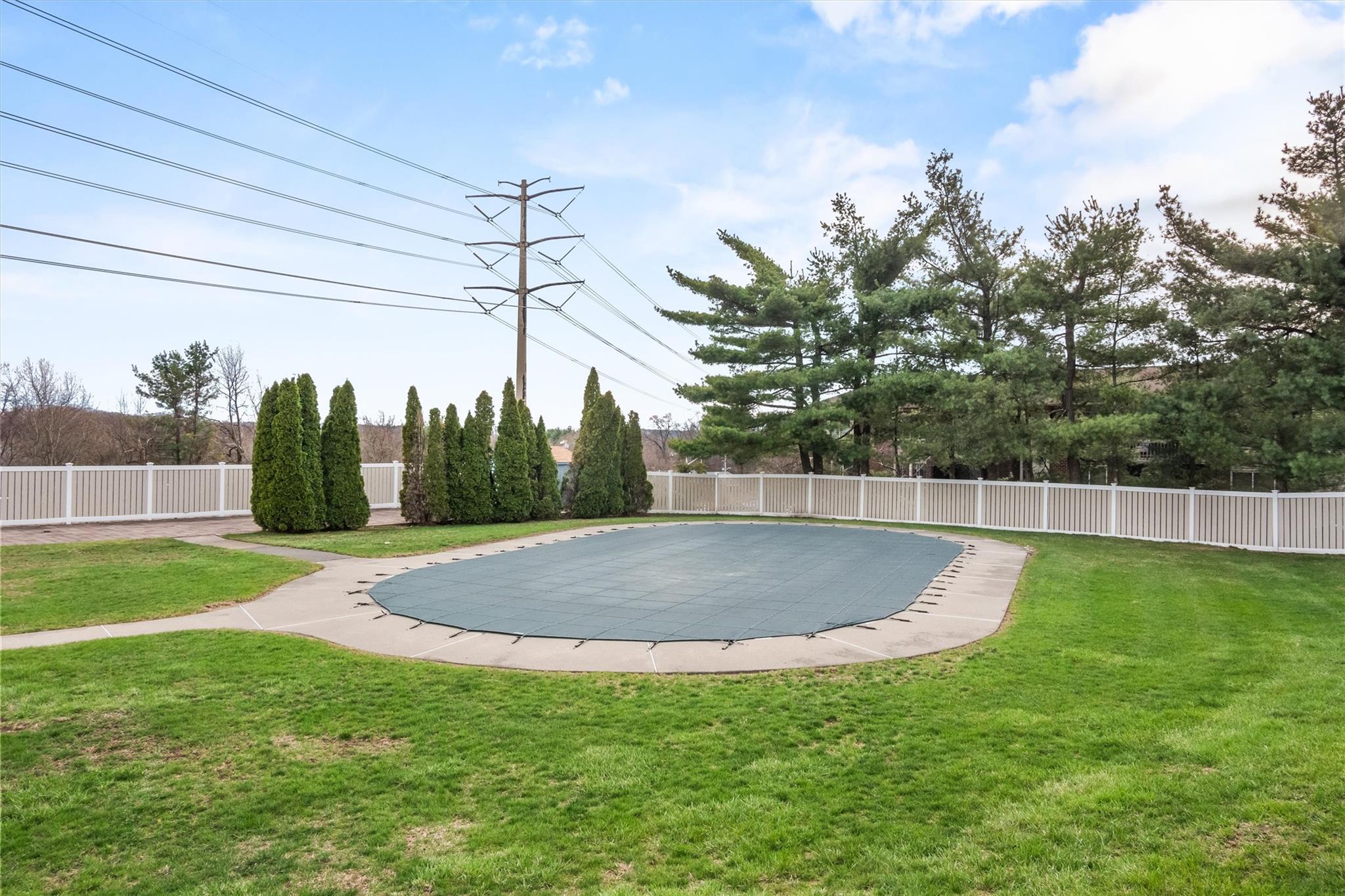 387 Country Club Lane Ln, Pomona, New York image 24