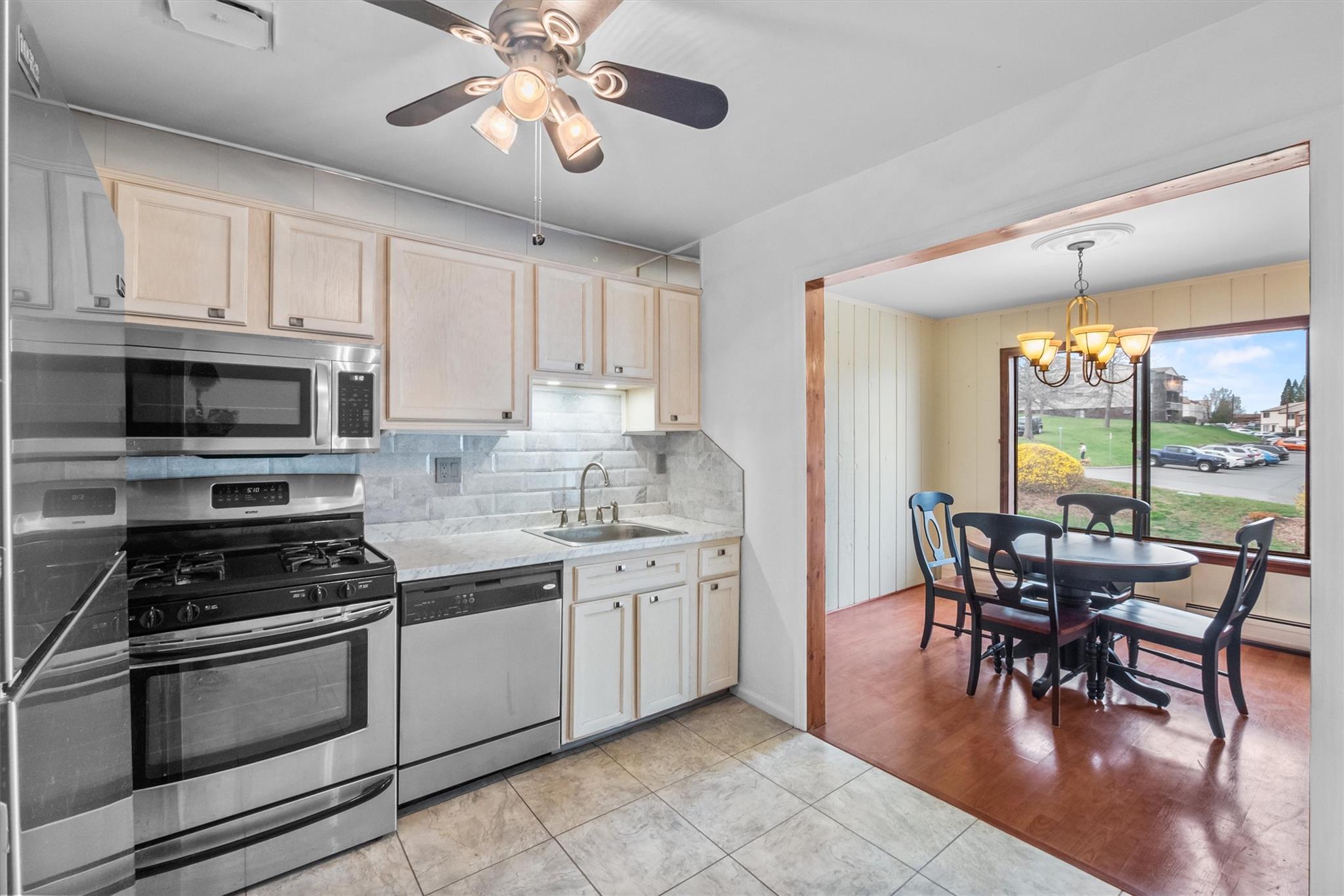387 Country Club Lane Ln, Pomona, New York image 11