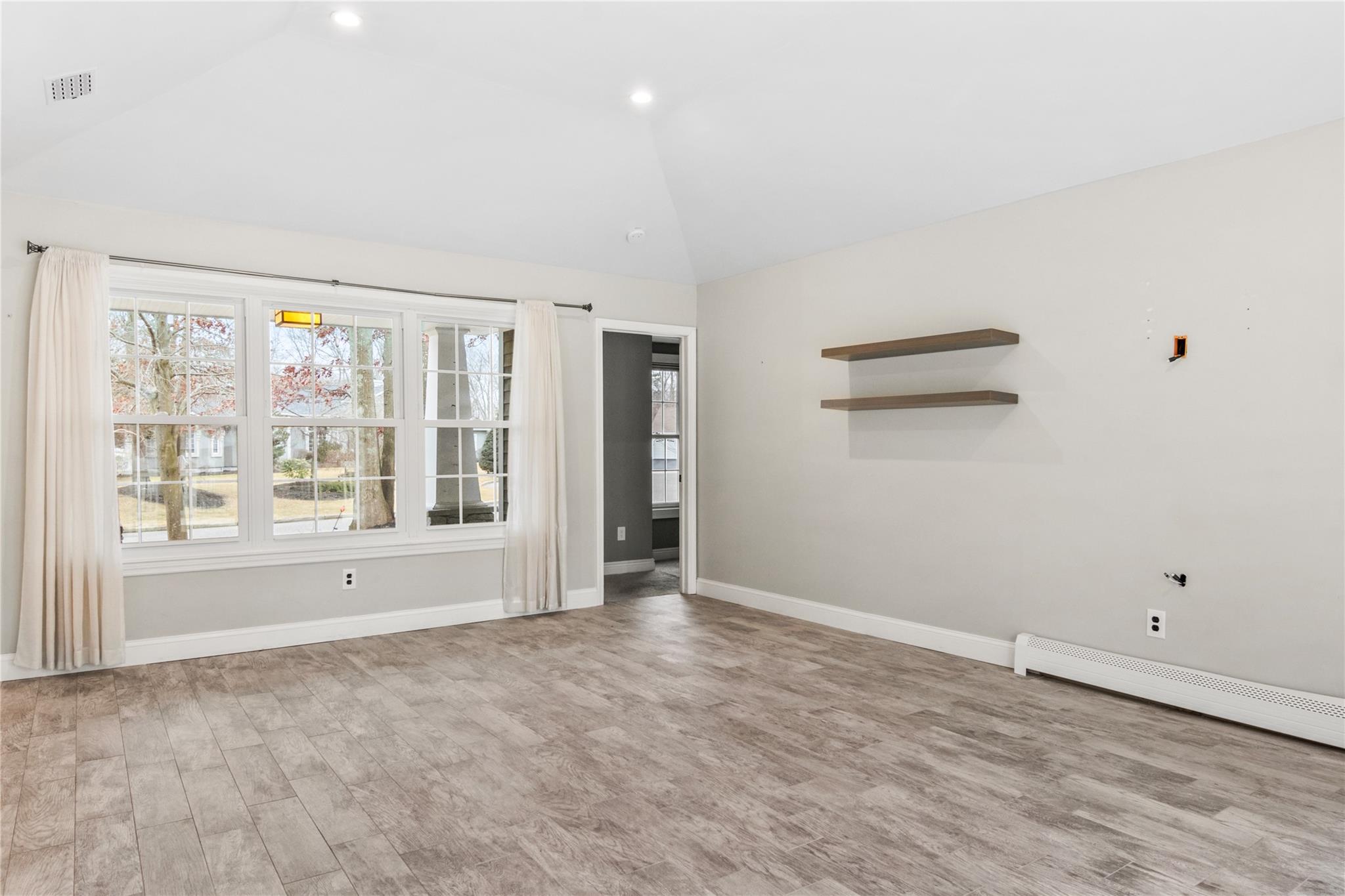 1 Wendy Court, Mount Sinai, New York image 7
