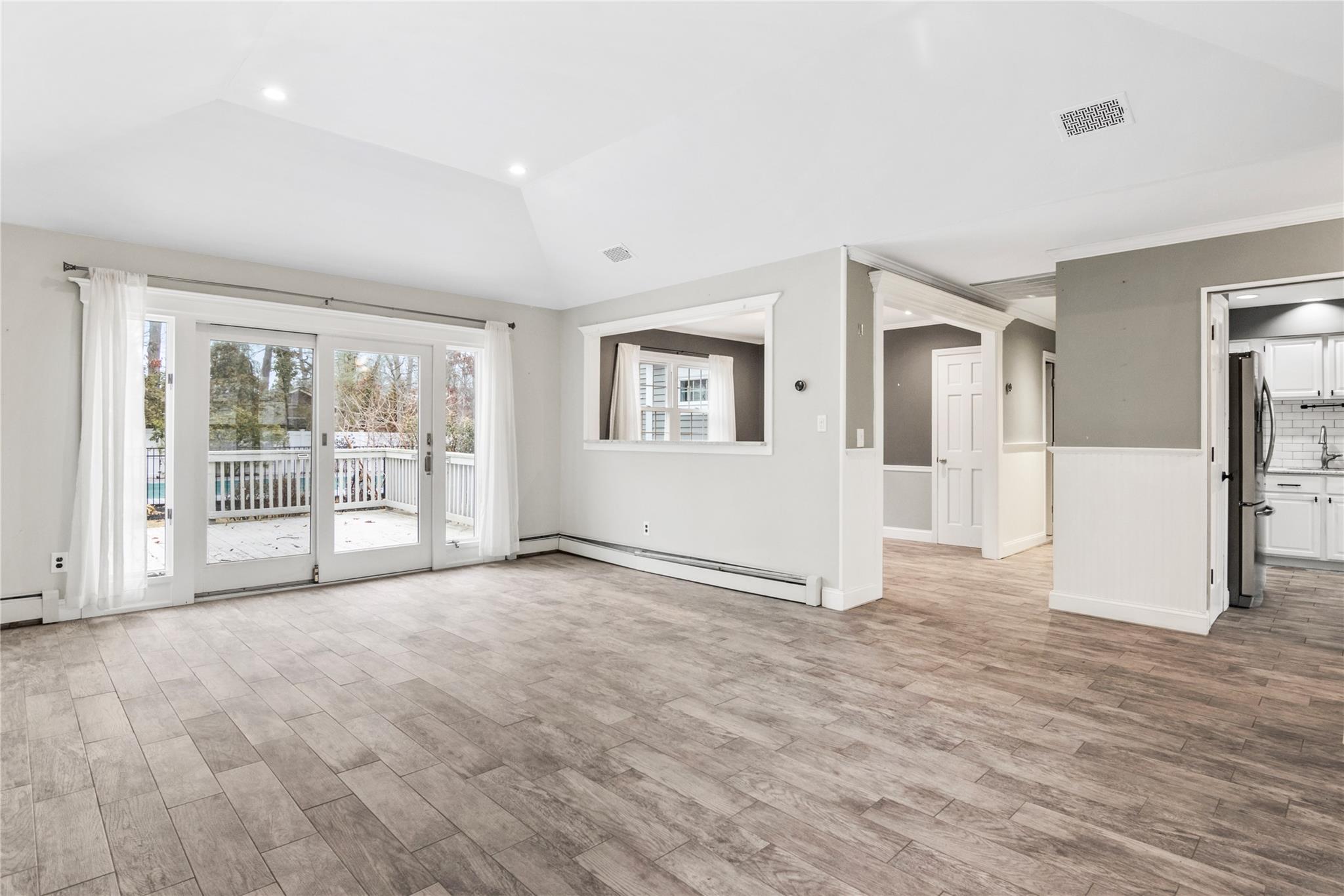 1 Wendy Court, Mount Sinai, New York image 4
