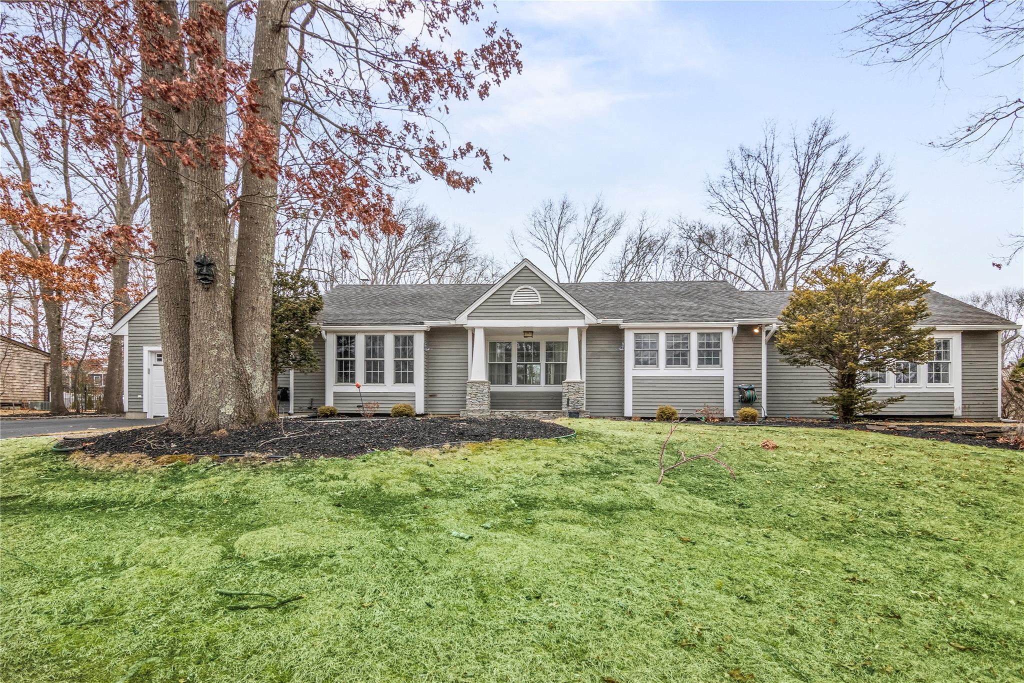 1 Wendy Court, Mount Sinai, New York image 1