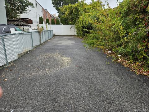 4179 Bronxwood Avenue Bronx NY 10466