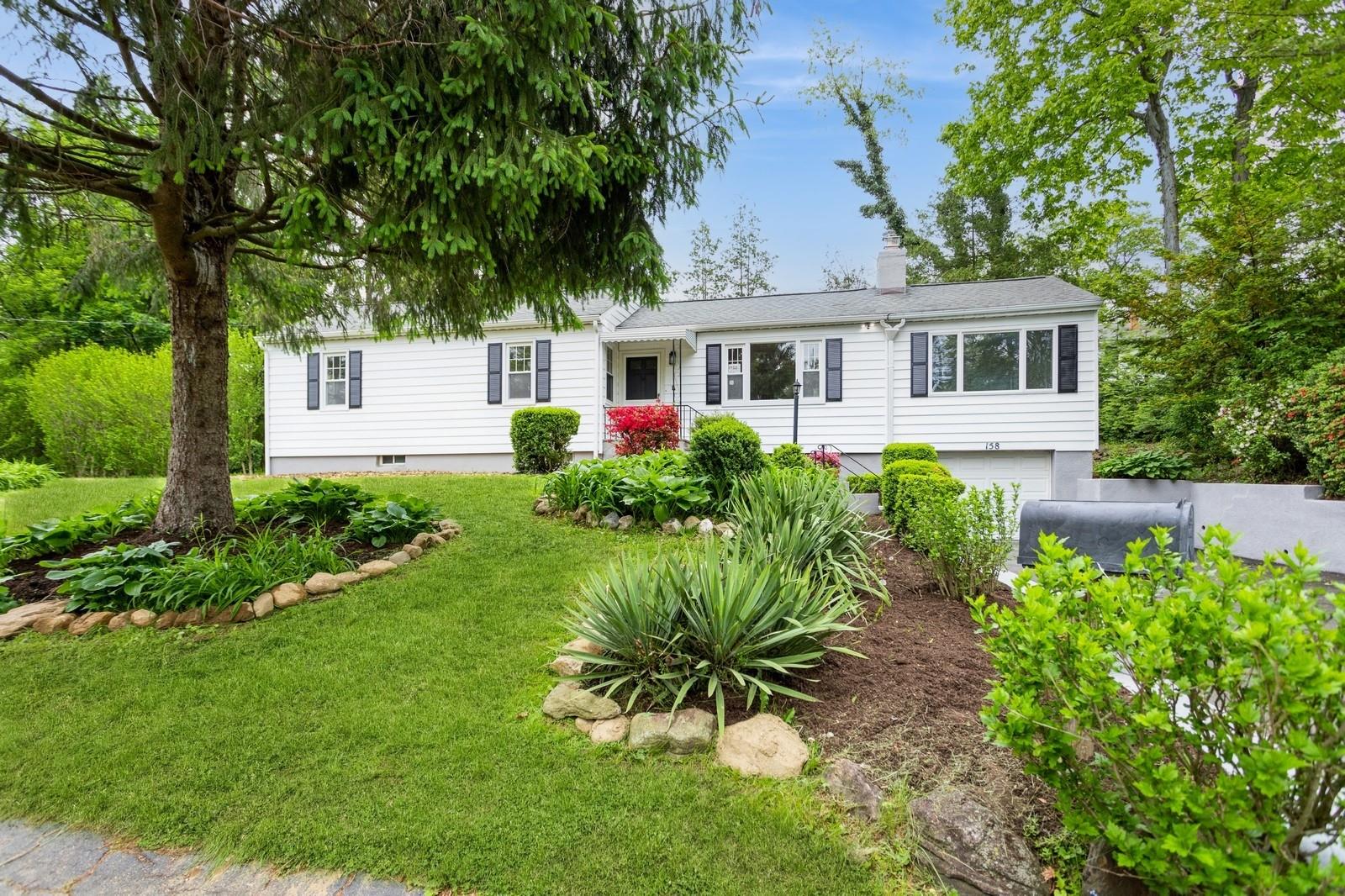 Photo 1 of Marietta Avenue, Hawthorne, New York, $799,000, Web #: 859519