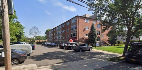 Homes For Sale - 222 Smith Street #4F<br/> Nassau County, Freeport, NY 11520