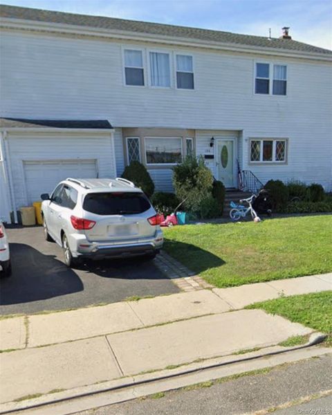 Photo of 196 N Nassau Avenue, Massapequa, NY 11758 (MLS # 971814)