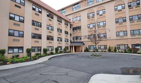 Photo of 185 W Park Avenue #205, Long Beach, NY 11561 (MLS # 1029300)