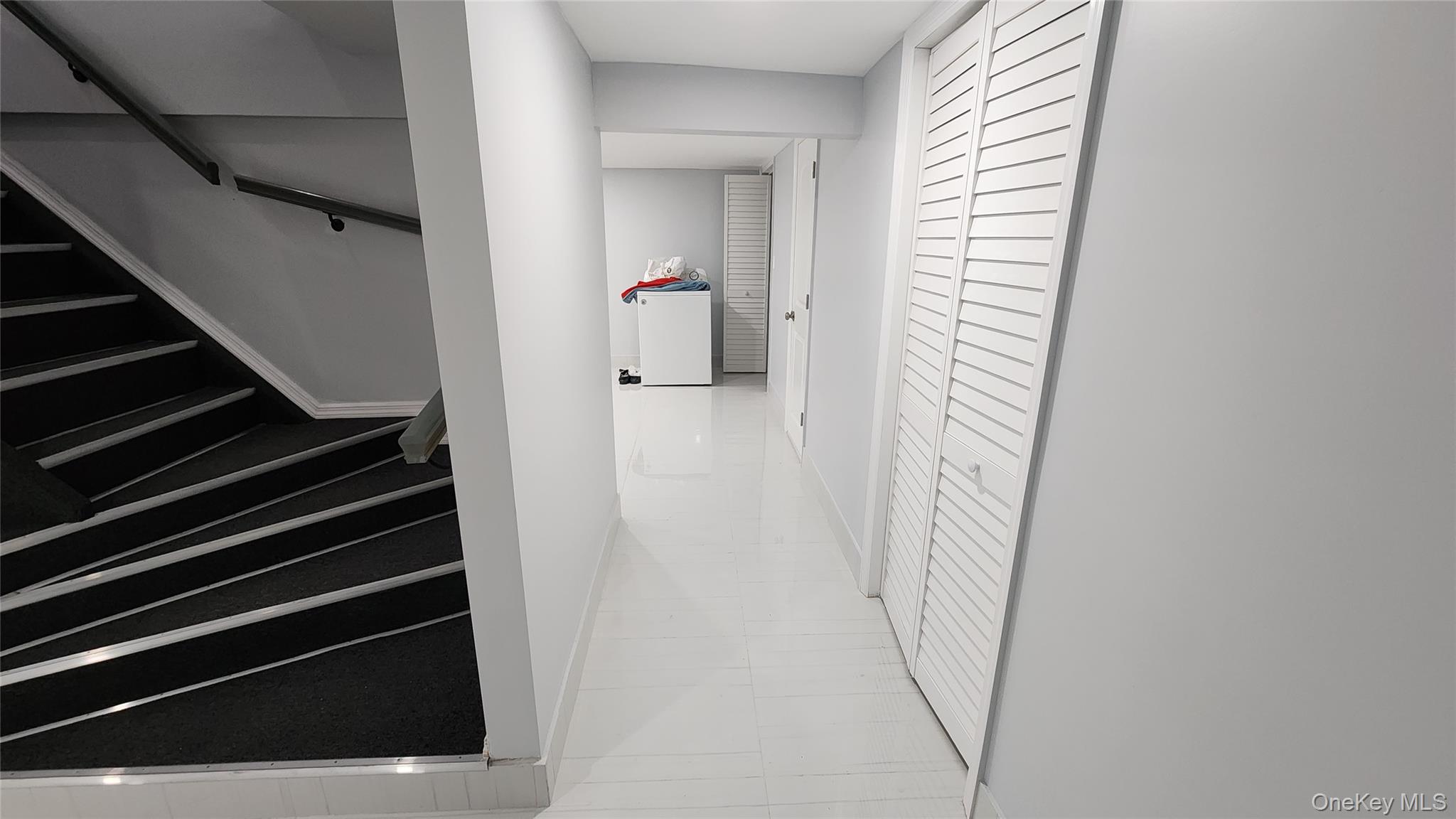 Glen Cove, New York 11542, United States, 3 Bedrooms Bedrooms, ,3 BathroomsBathrooms,Residential,Active,239313