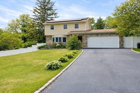 132 Midwood Avenue Nesconset NY 11767