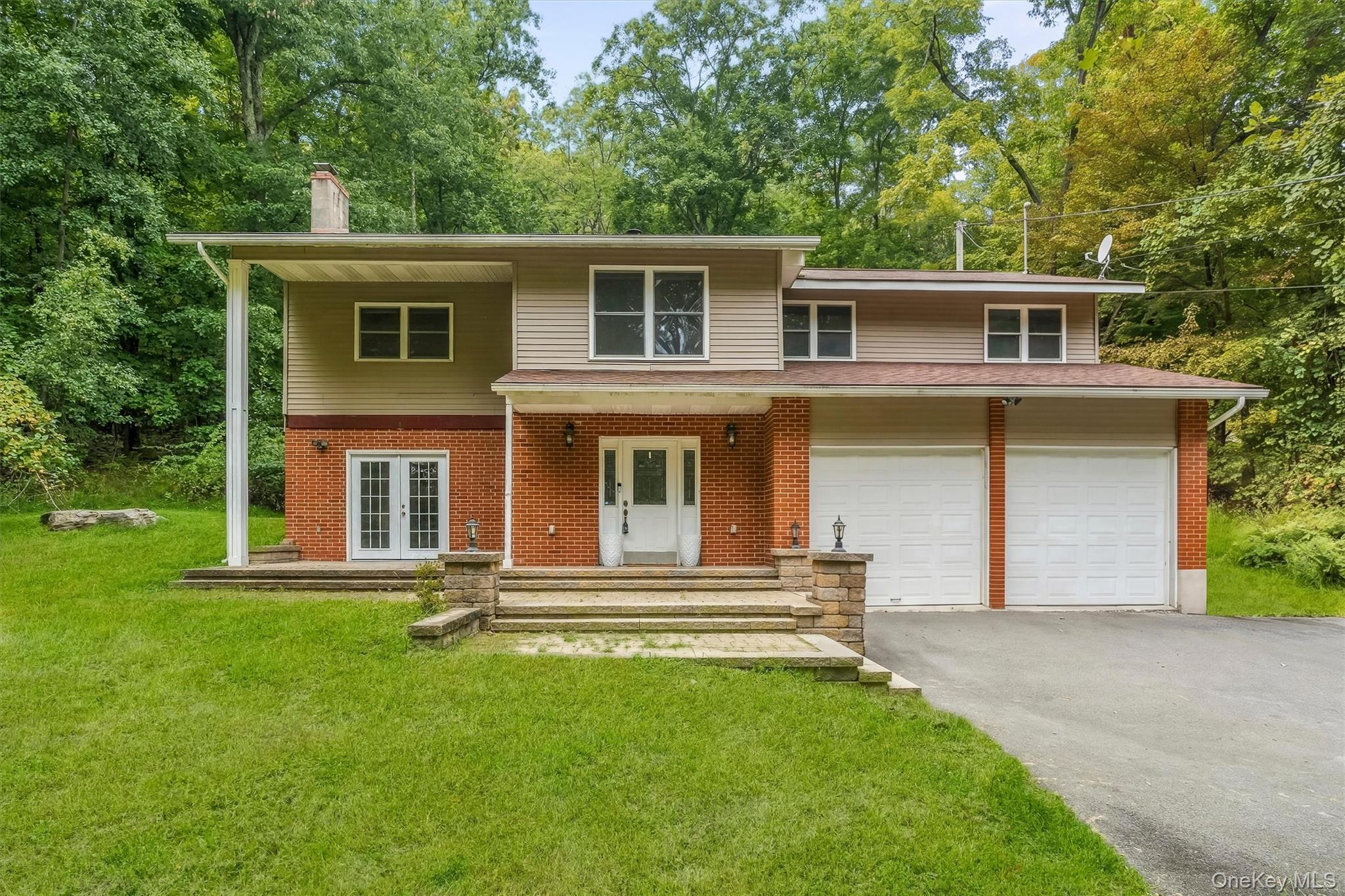 323 Roosa Gap Road