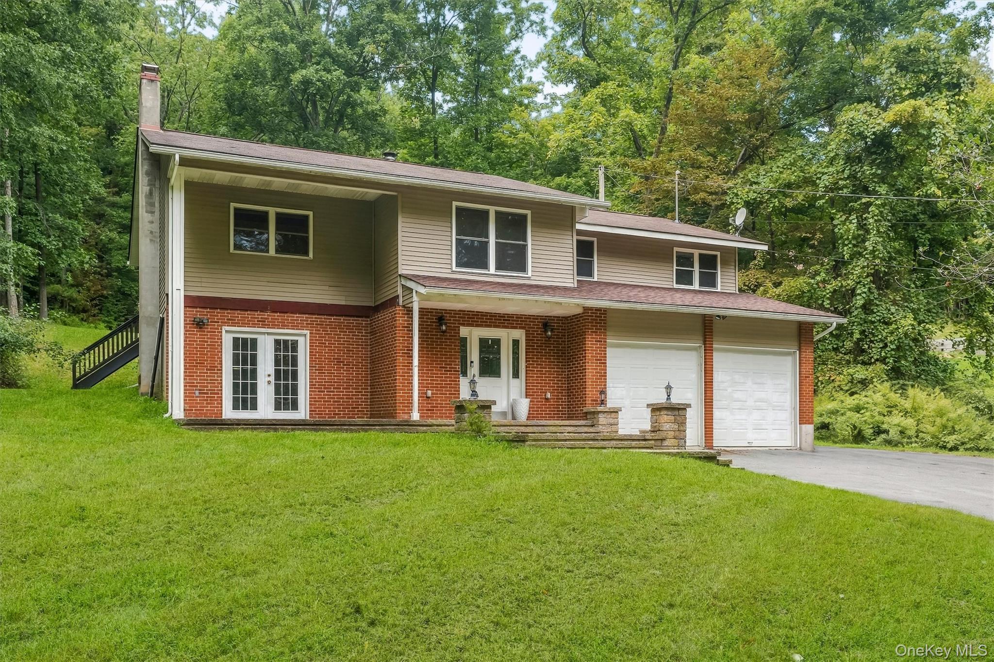 323 Roosa Gap Road