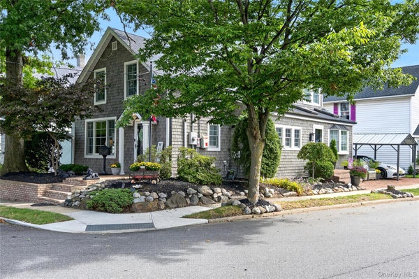 236 LEWIS AVE, WESTBURY, NY 11590 - Image 8f81989a0352c19aa0d3c8c0f69bbed6/4055993154