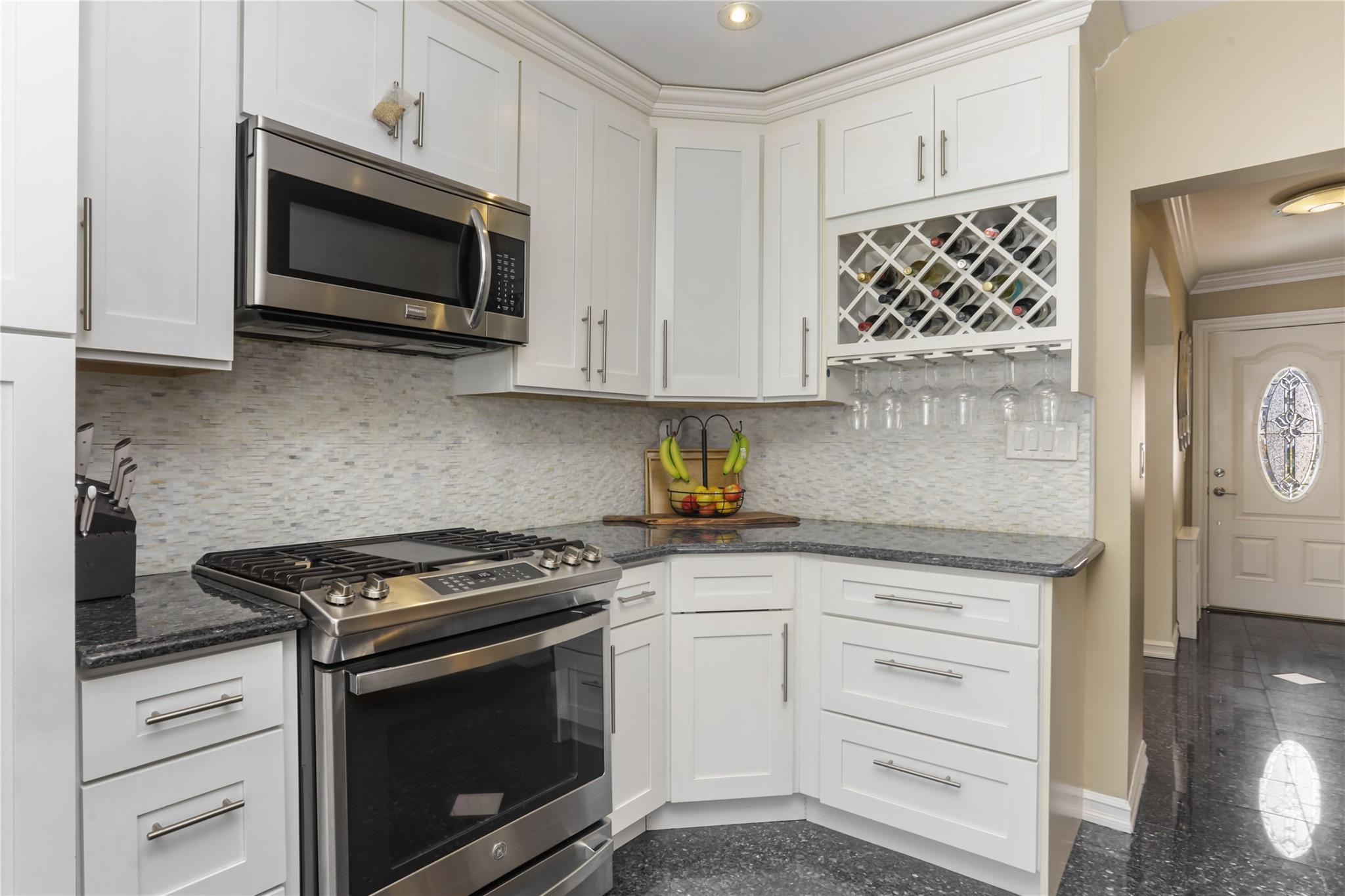 8 Eisenhower Drive, Yonkers, New York image 19