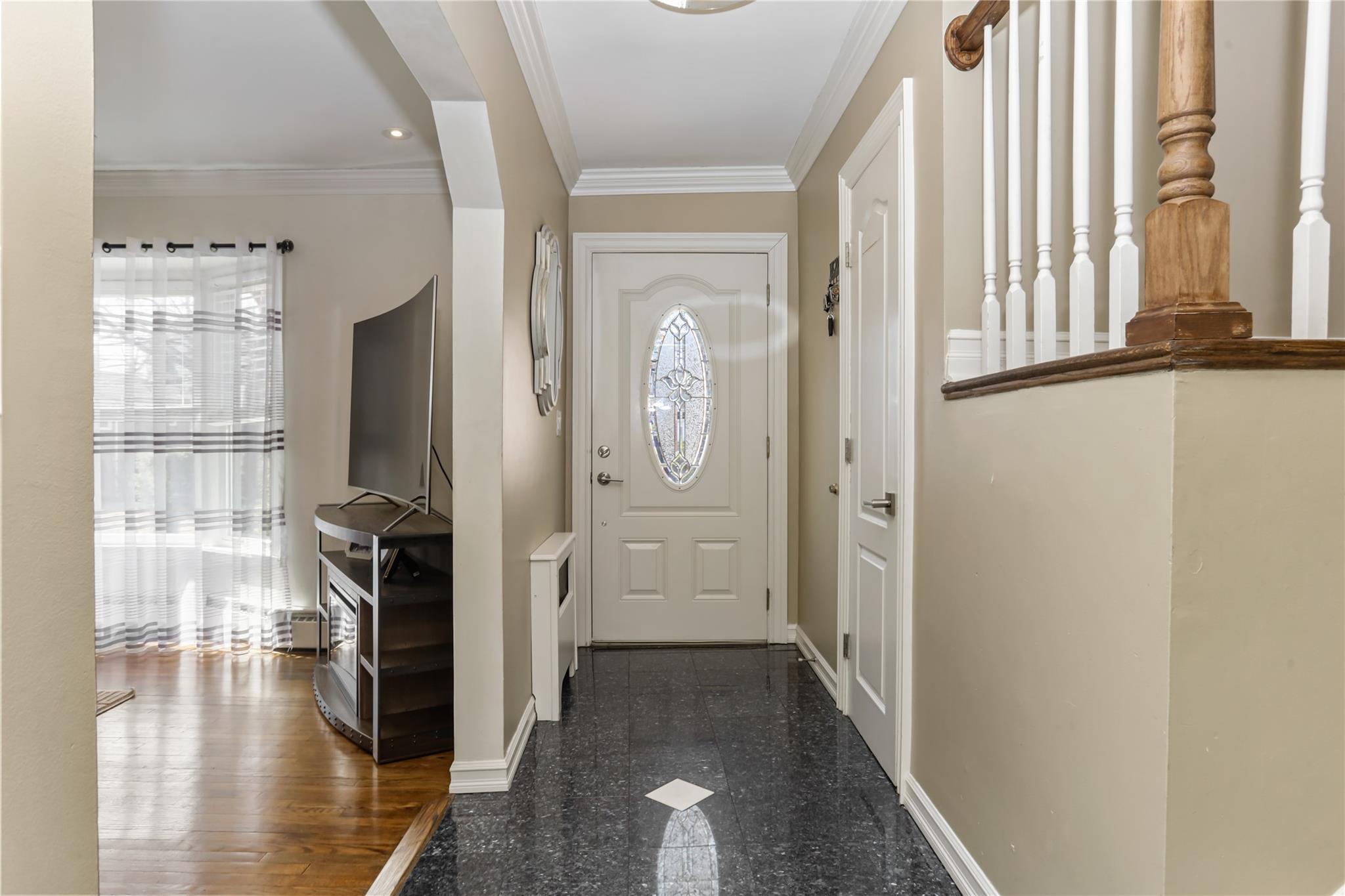 8 Eisenhower Drive, Yonkers, New York image 4