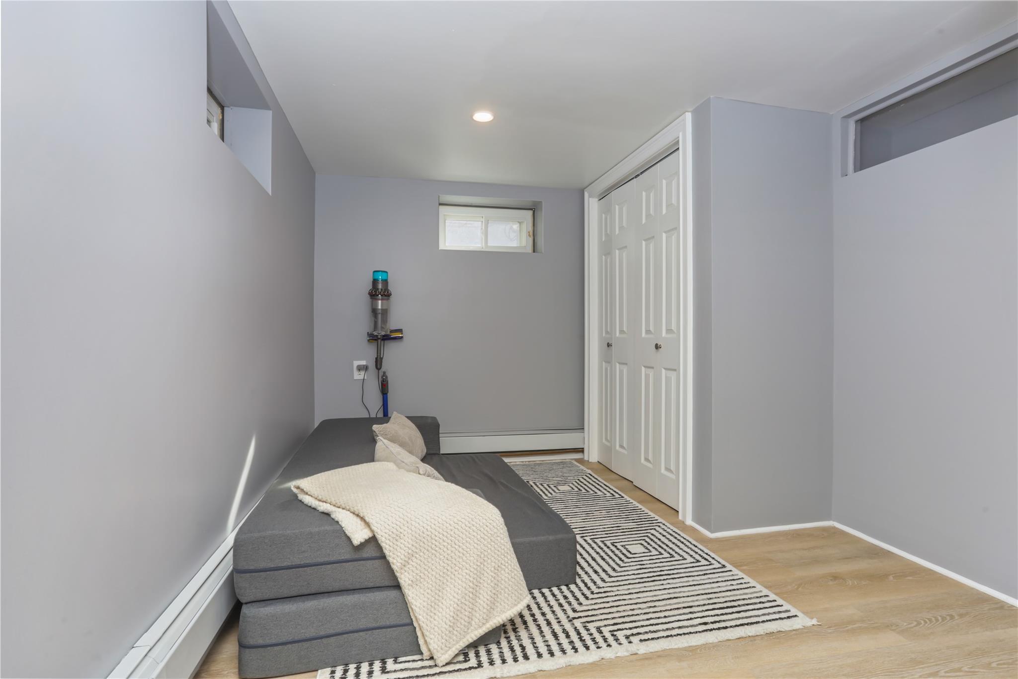 8 Eisenhower Drive, Yonkers, New York image 33
