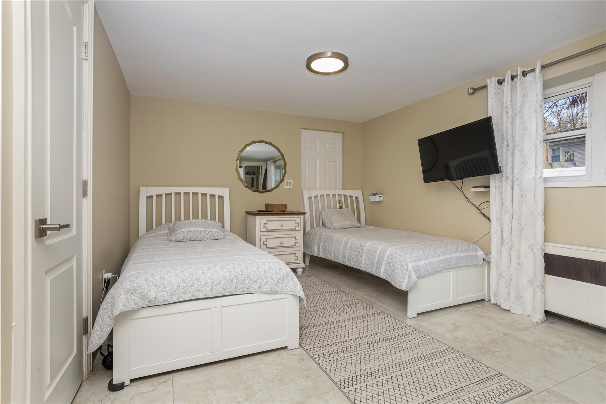 8 Eisenhower Drive, Yonkers, New York image 26