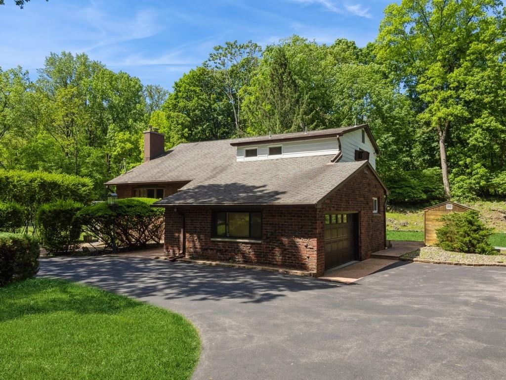 3 Brookland Farms Road, Poughkeepsie, New York image 3