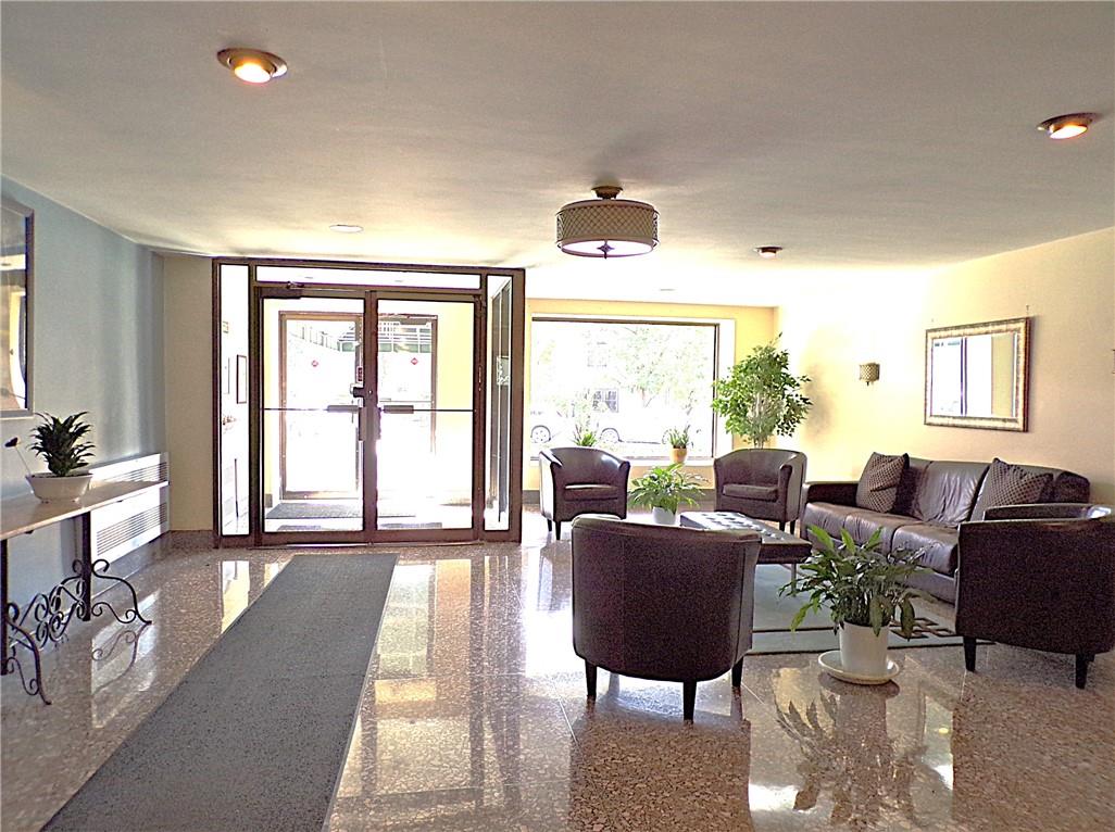 415 Gramatan Avenue 3E