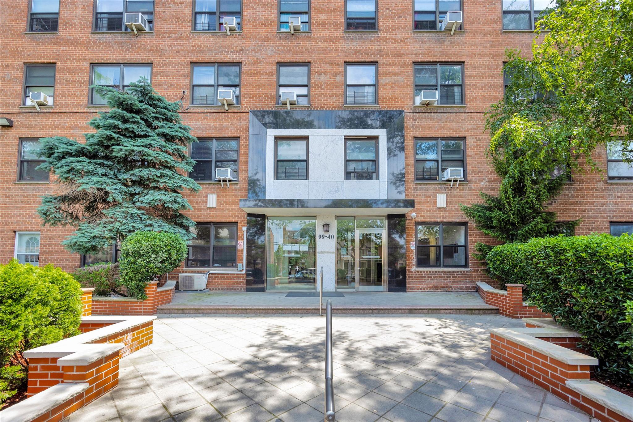 Property for Sale at 63rd Road 9Z, Rego Park, Queens, NY - Bedrooms: 3 
Bathrooms: 2 
Rooms: 5  - $539,000