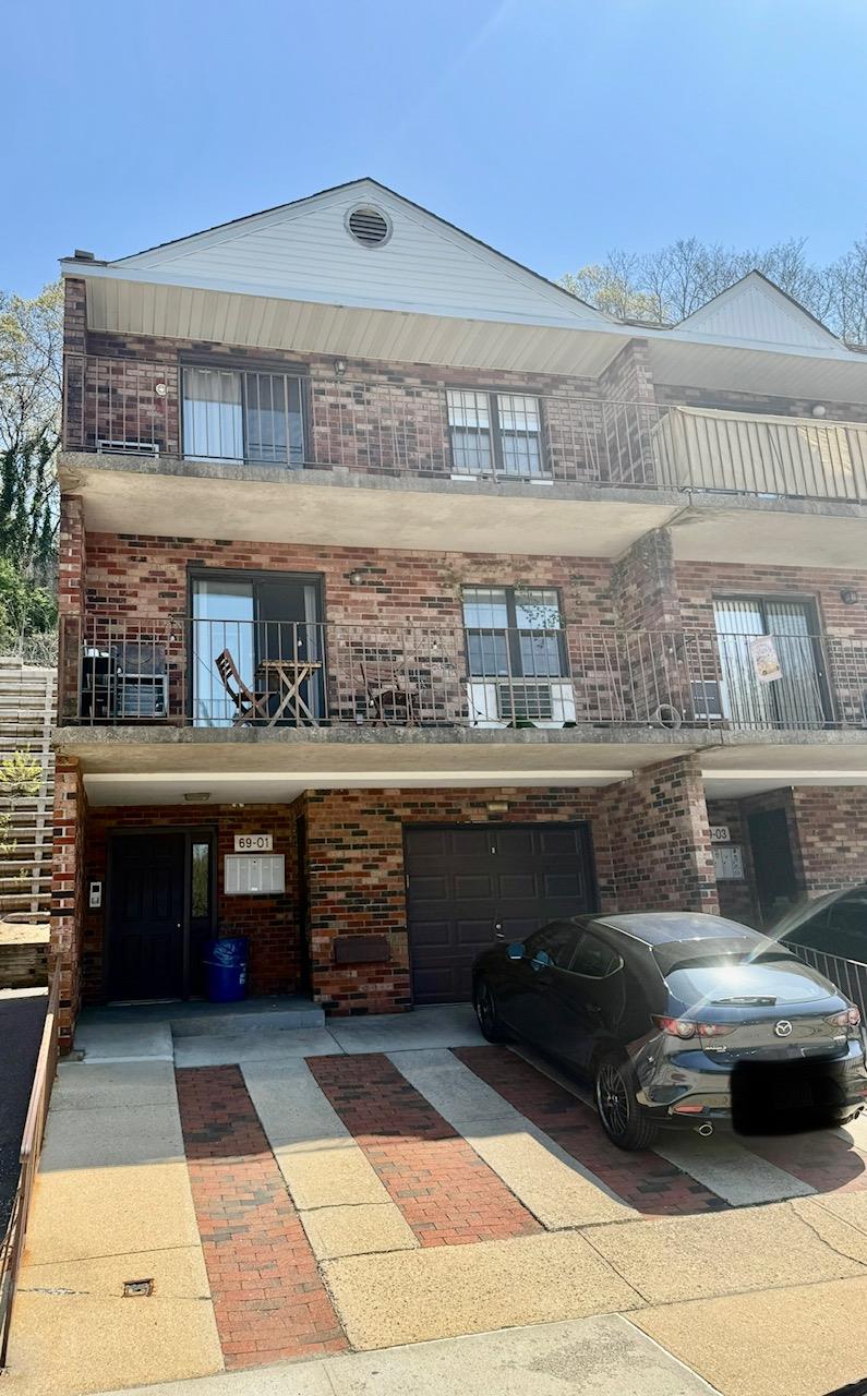 69-01 242nd Street St #38A  38G, Douglaston, New York image 1
