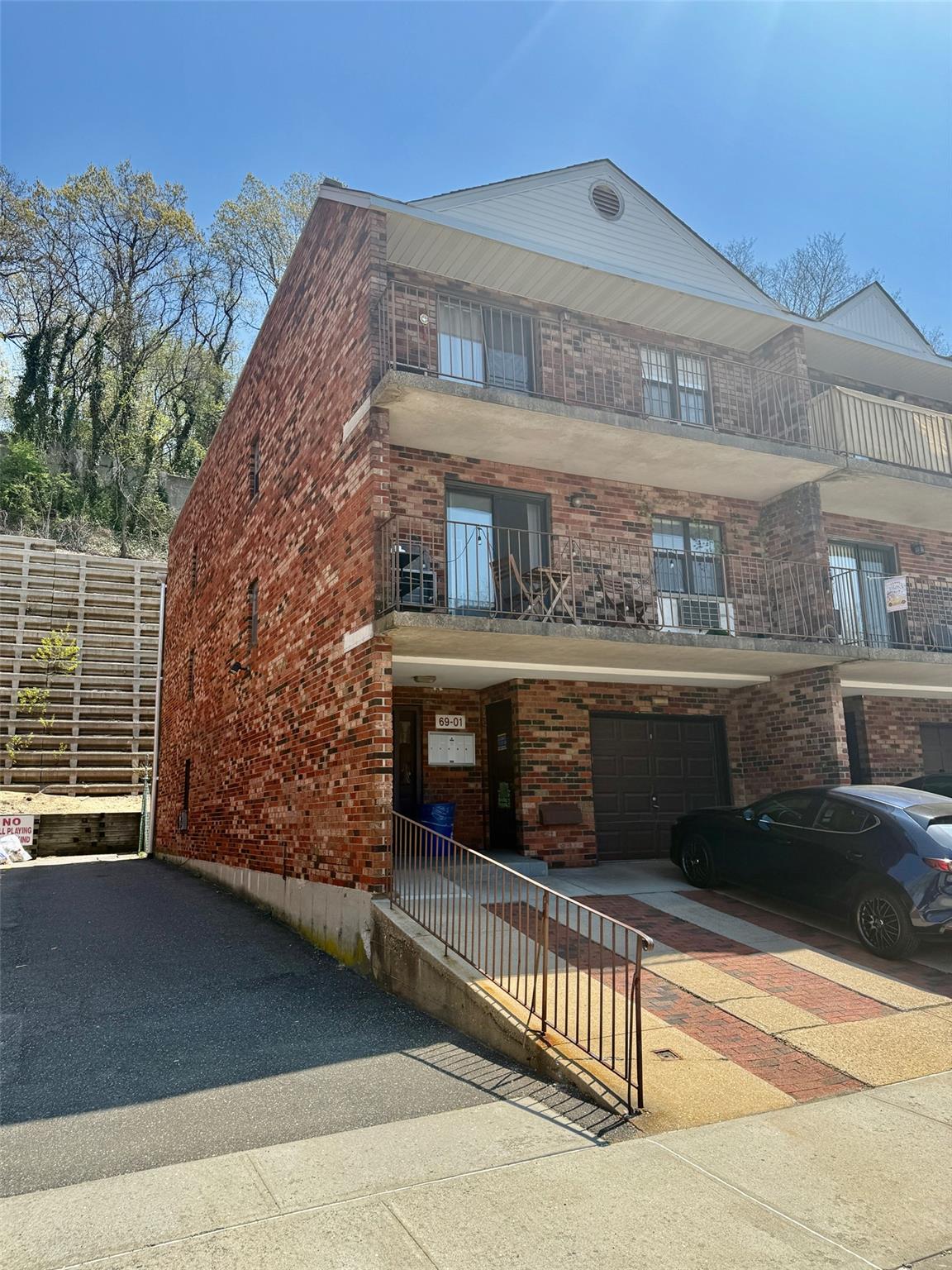 69-01 242nd Street St #38A  38G, Douglaston, New York image 2