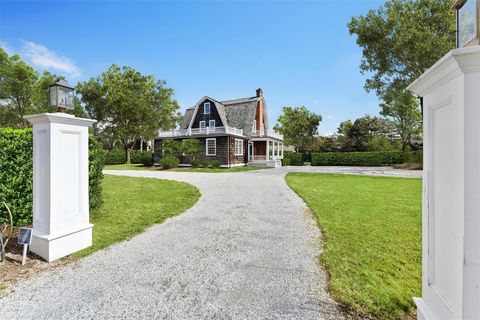 109 Quogue Street Quogue NY 11959