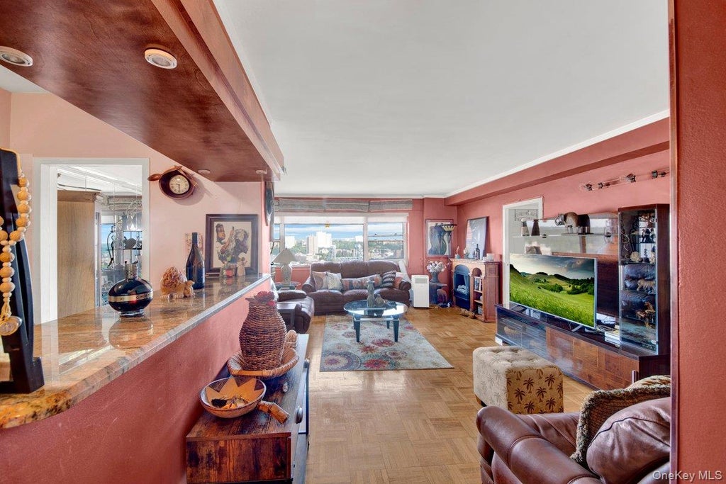 Photo of 4 Fordham Hill Oval #16C, Bronx, NY 10468 (MLS # 1045862)