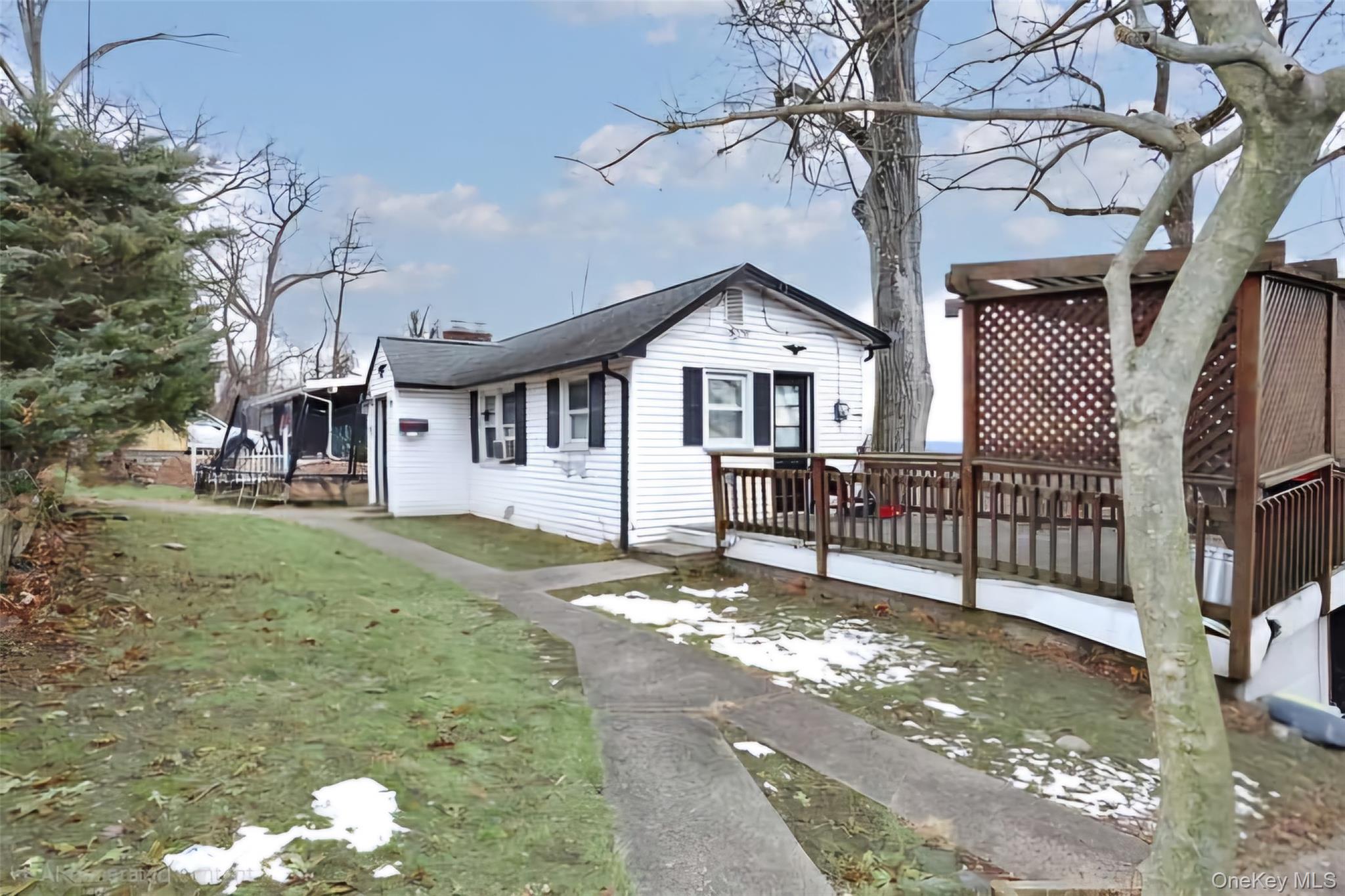 30 Lindbergh Lane