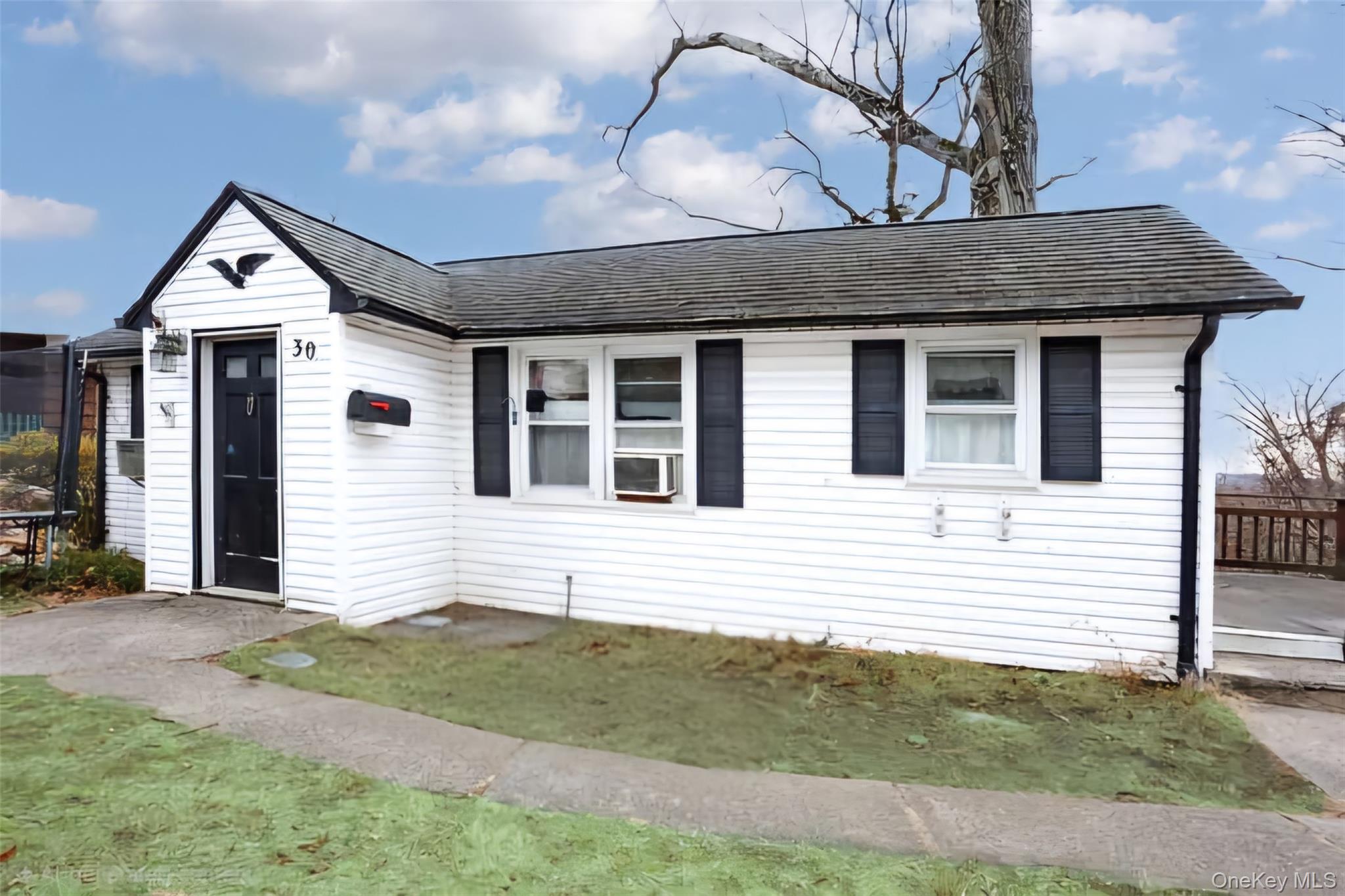 30 Lindbergh Lane