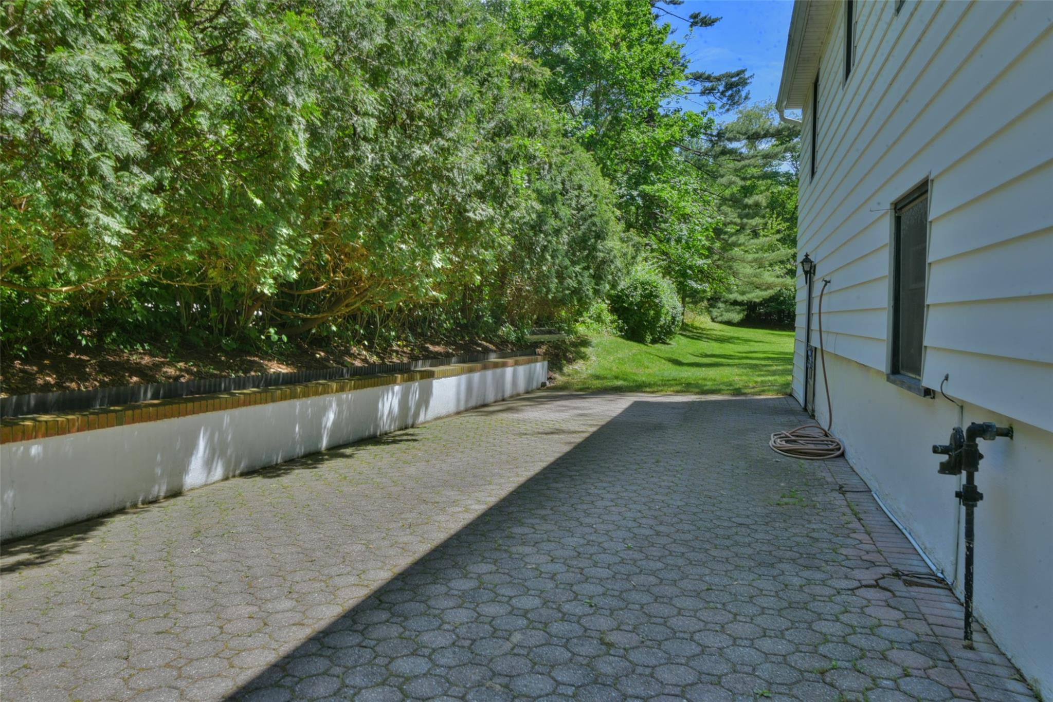 210 Rockland Road, Pearl River, New York image 4