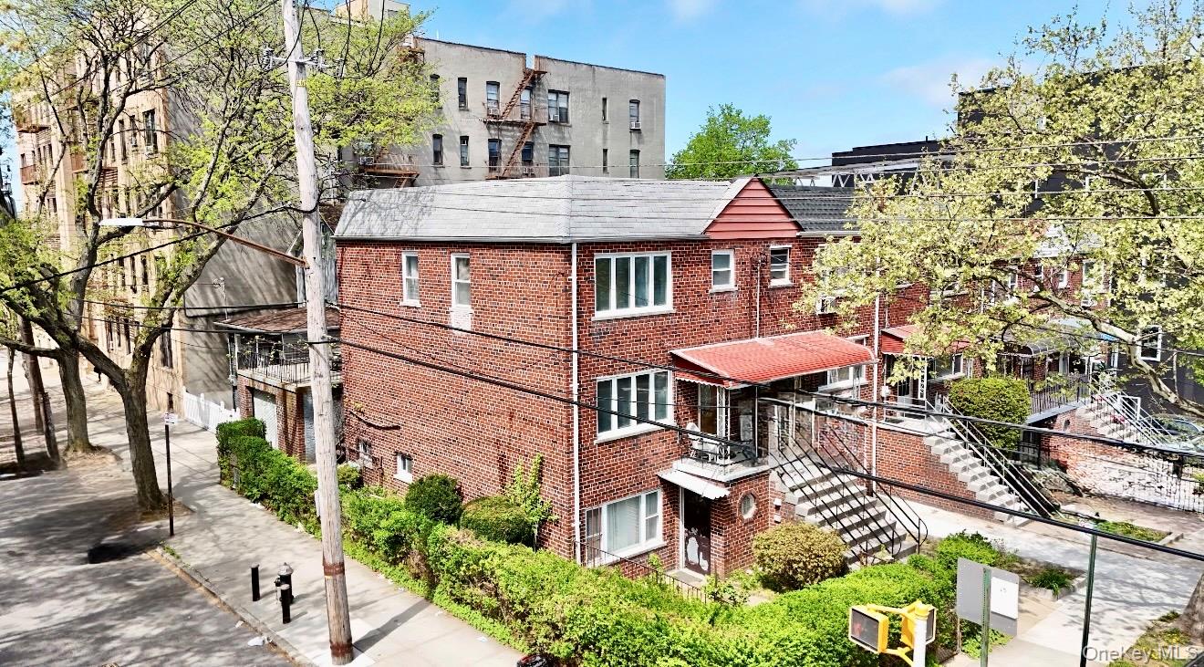 3001 Bronxwood Avenue